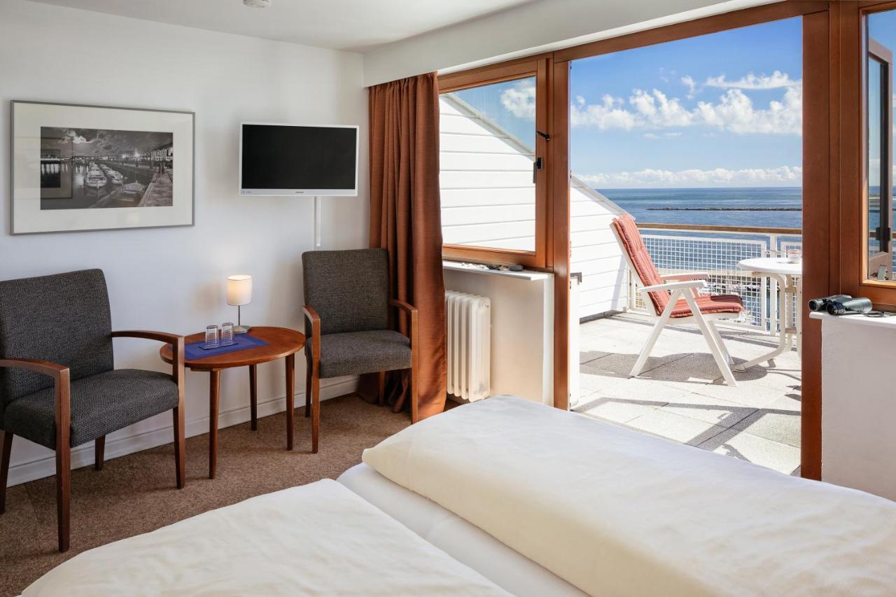 Haus Rooad Weeter Hotel Heligoland Exterior photo
